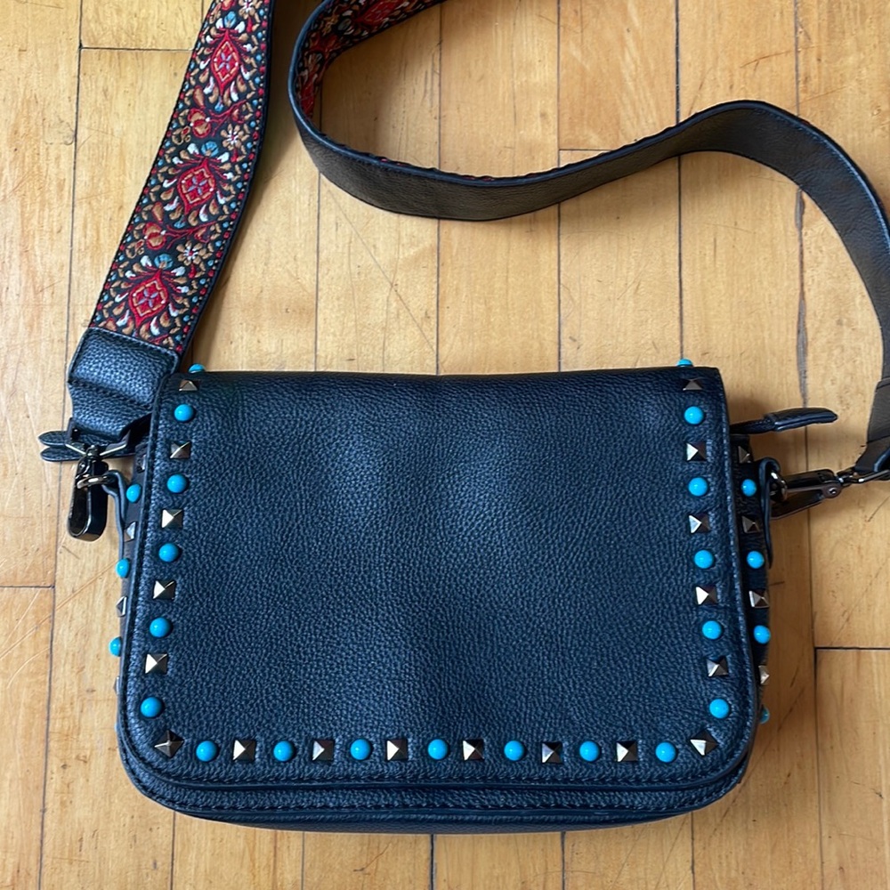 Urban Expressions Crossbody Purse